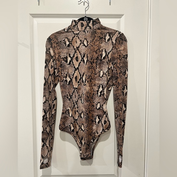 NWT I.AM.GIA Kenzie Bodysuit - Brown Snake - M - Picture 3 of 6
